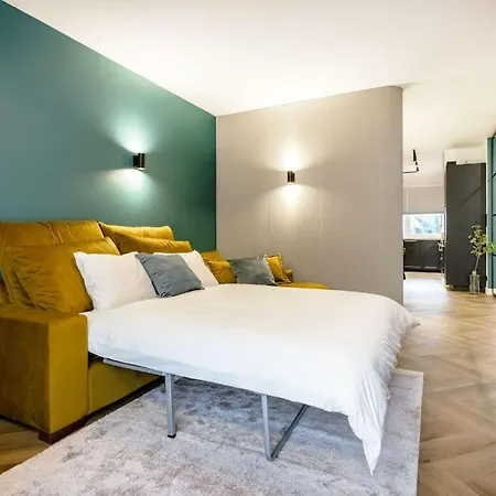 K11 Designer Boutique Loft Apartment *